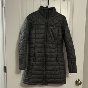 Patagonia Women's Dark Gray Puffer Coat